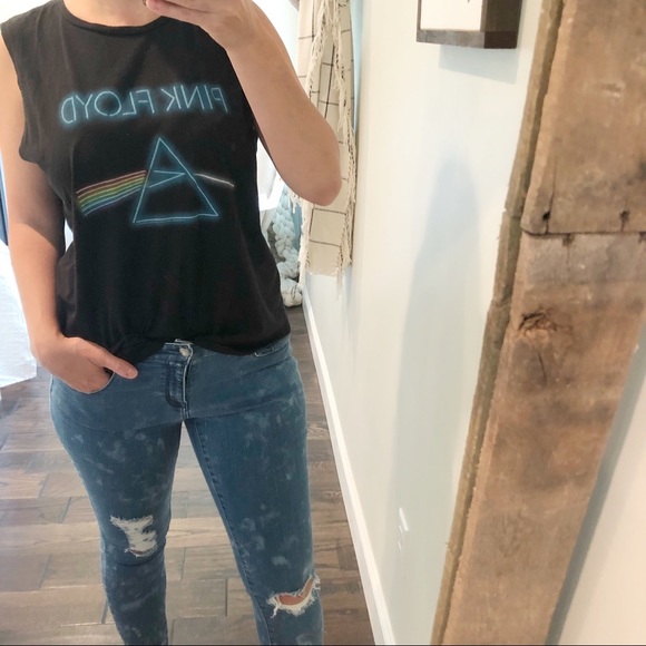 Pink Floyd Tops - Pink Floyd XL rock band grunge festival T-shirt